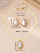 Conjunto de colar e brincos Pérola